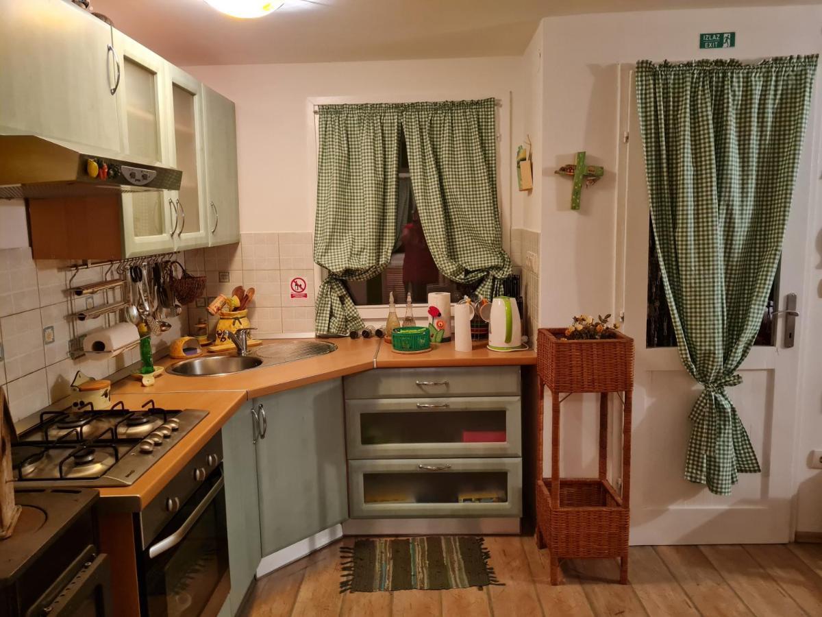 Charismatic Garden Cottage With Sea View Локва-Рогозниця Екстер'єр фото