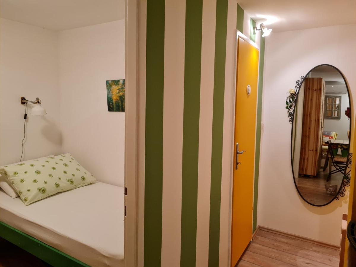 Charismatic Garden Cottage With Sea View Локва-Рогозниця Екстер'єр фото